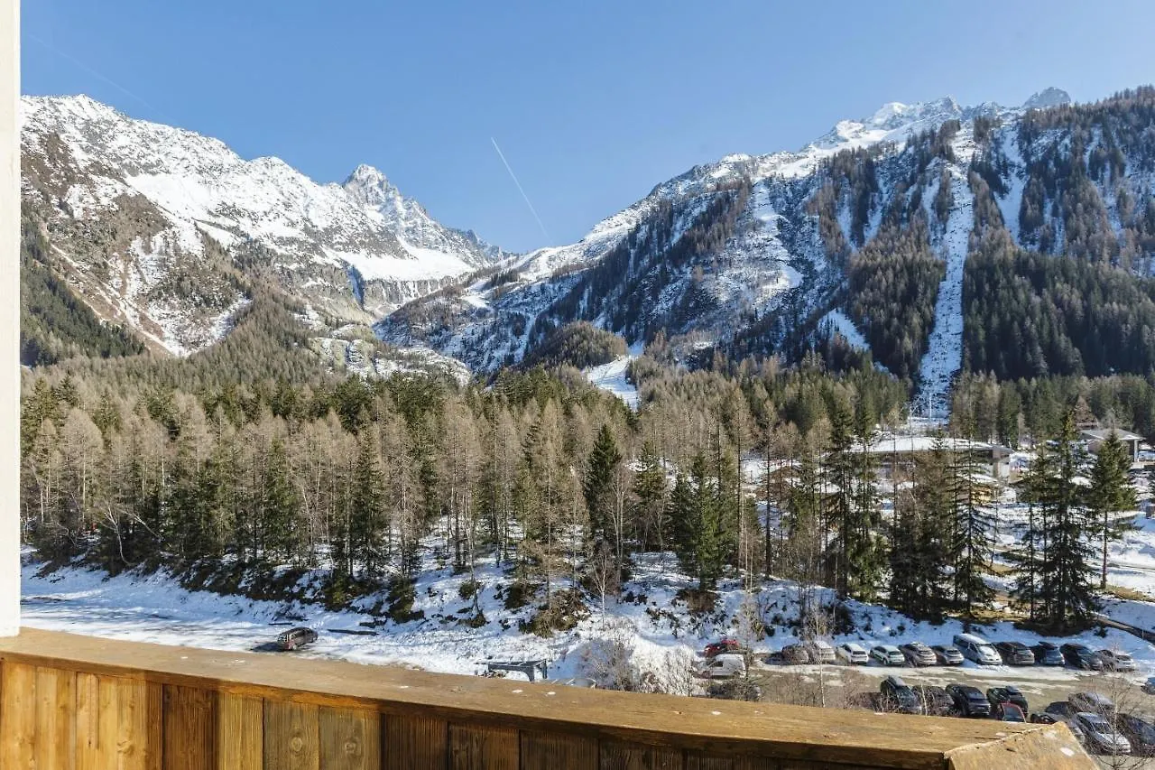 Residence Grand Roc - Campanules 413 - Happy Rentals Chamonix Appartamento